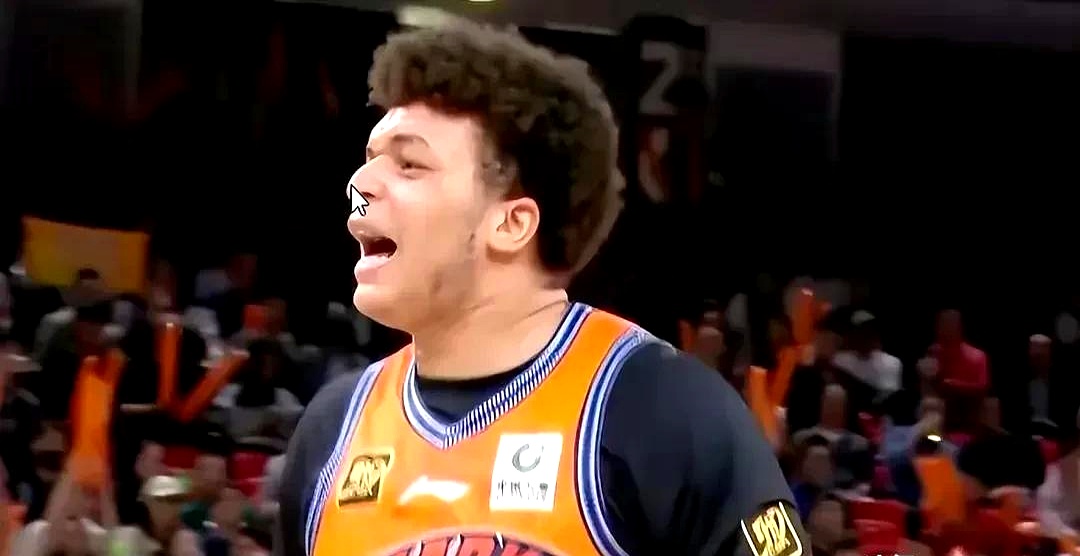 DB彩票官网-胜负揭晓在即，比赛场上谁将走向巅峰？