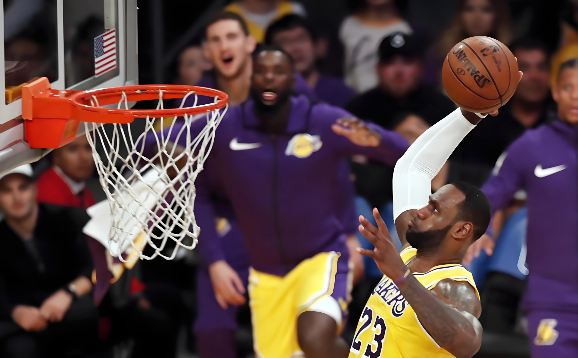 DB game-包含湖人战胜魔术，球队实力得到稳固巩固的词条