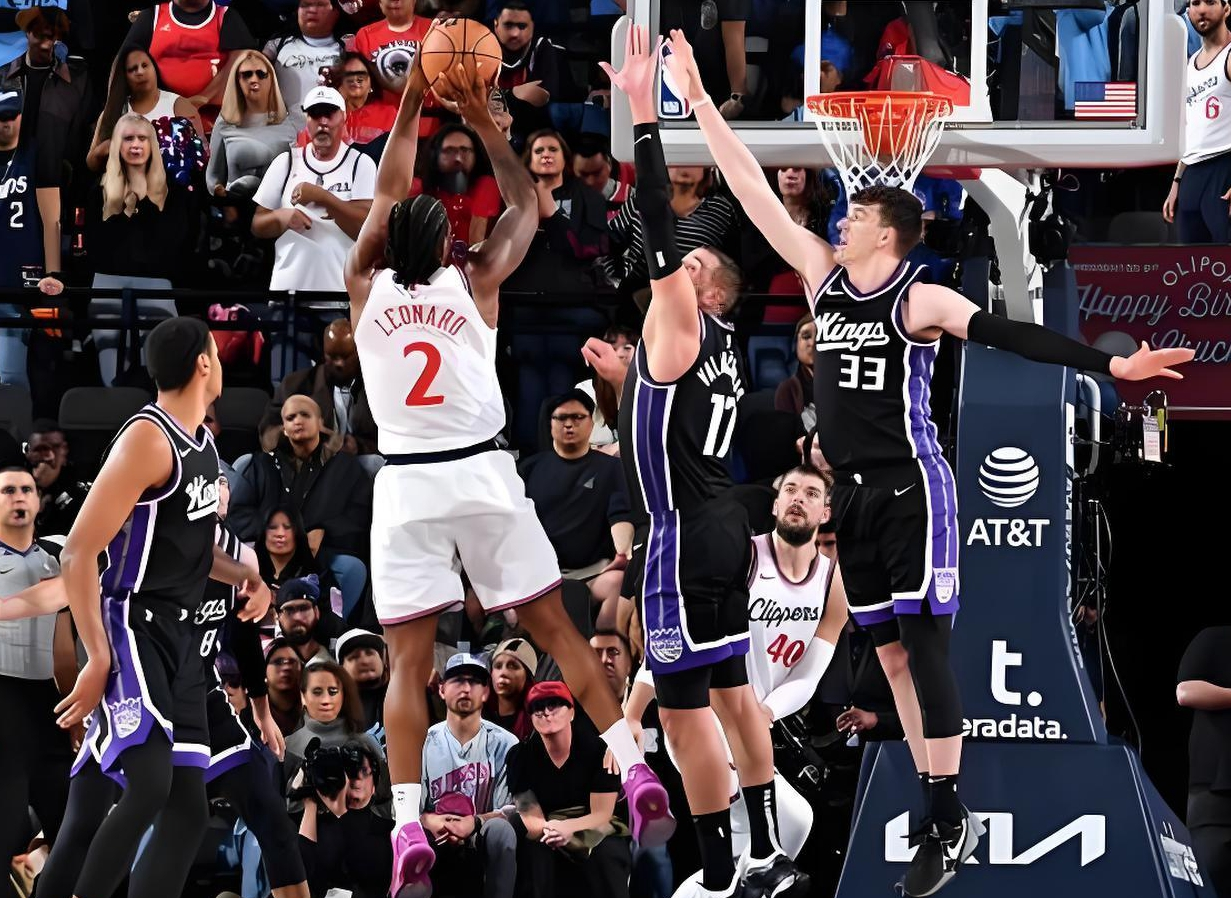 DB游戏-快船内战：莱昂纳德35分擒湖人