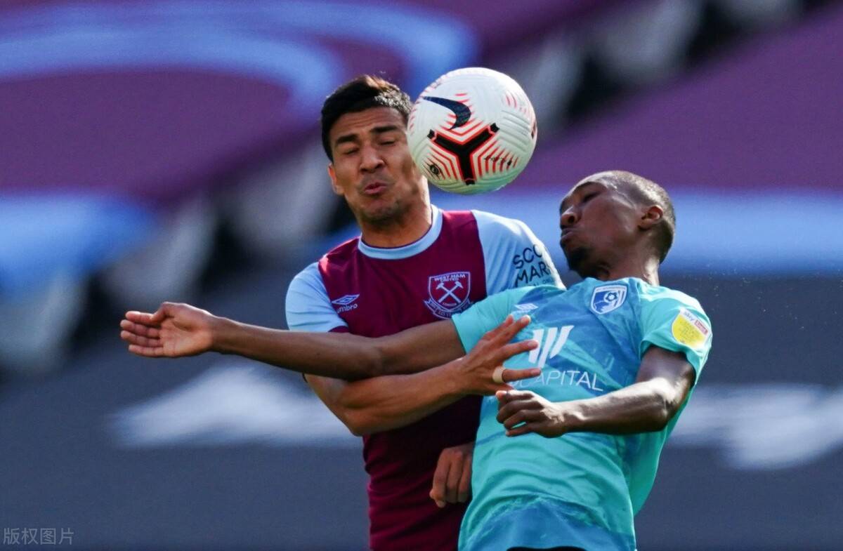 DB彩票试玩-曼联官方宣布与西汉姆联达成协议，道格拉斯-卡斯特罗租借加盟